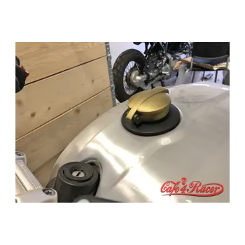 cafe 4 racer - BMW R nine T fuel caps BRASS monza style - Cafe4Racer Fuel Caps 