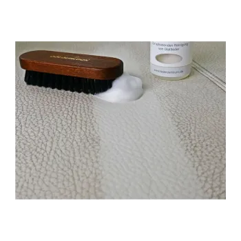 cafe 4 racer - Colourlock Strong Leather Cleaner Stark 200ml - Colourlock Čističe na kožu 4055688217369
