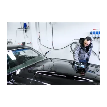 cafe 4 racer - Koch Chemie Hand Wax W0.01 - Premiový karnaubský tuhý vosk  175ml - Koch Chemie Vosky na auto 4260188688049