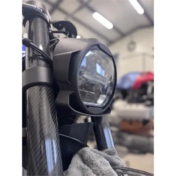 cafe 4 racer - Koso Thunderbolt kapotáž  Maska světla V2 PA12 Nylon - Cafe4Racer Maska předního světlometu 
