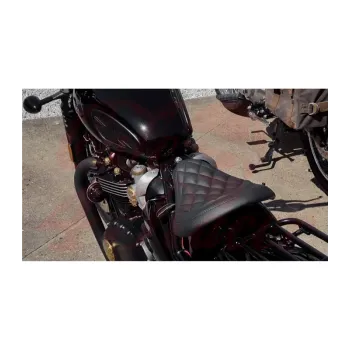 cafe 4 racer - Motone King Cobra Seat - Diamond Stitch - Triumph Bobber - Motone Triumph Bonneville 