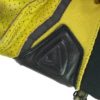 cafe 4 racer - By City Tokio gloves yellow - By City Gloves 
