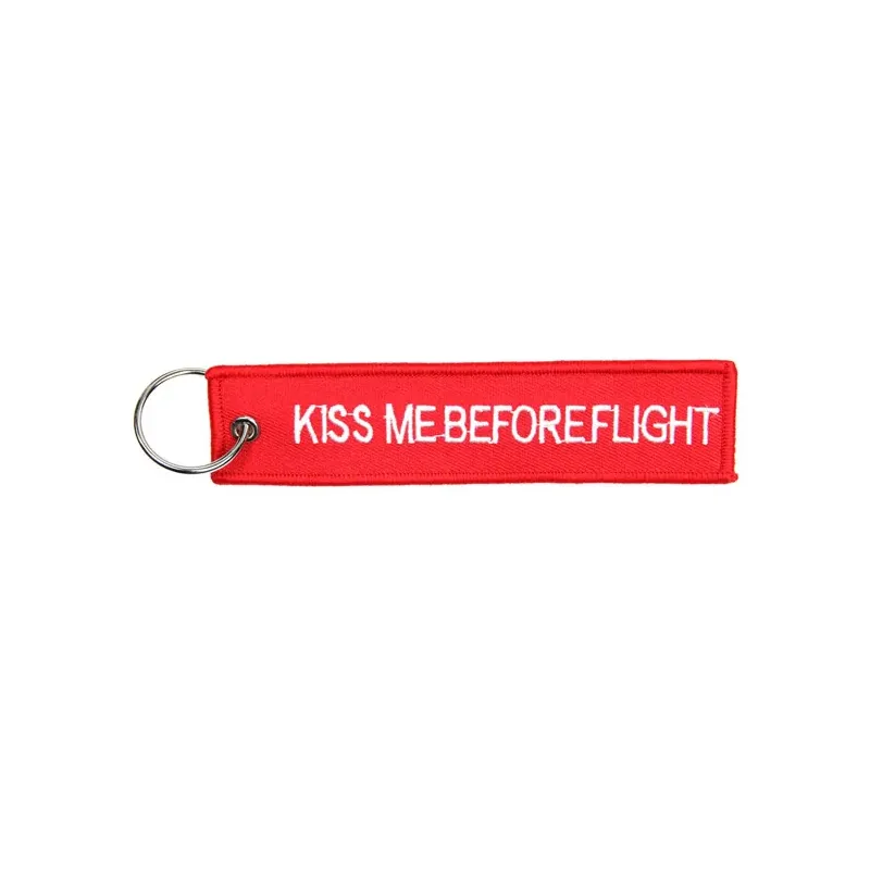 cafe 4 racer - Kiss Me Before Flight červený prívesok na kľúče - Army Surplus Klíčenka 