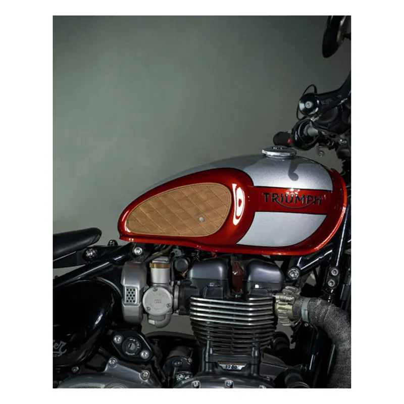 cafe 4 racer - Trip Machine, Diamantový kožený set podložky nádrže na benzín. Tabák - Tripmachine Boční ochranná & Popruhy  nádrže 