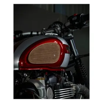 cafe 4 racer - Trip Machine, Klasický kožený set nášivek na nádrž. S Tabák - Tripmachine Boční ochranná & Popruhy  nádrže 