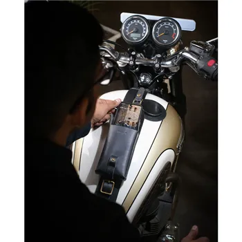 cafe 4 racer - Trip Machine, Moto Exclusive Tank Strap & Utility Pouch - Tripmachine Triumph Bonneville 