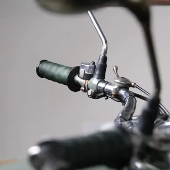 cafe 4 racer - Trip Machine, kožené obaly na řídítka. Lesní zelená. - Tripmachine Omotávky rukojetí 