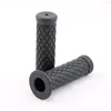 cafe 4 racer - Grip guma "Diamond" 1 palec / 25,4 mm Černá Délka: 125 mm Uzavřená - HS MOTO Germany 25,4mm & 1 inch  4251352632418