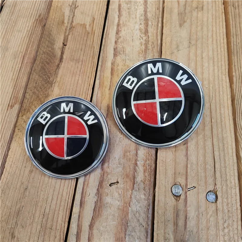 cafe 4 racer - BMW 2 pin LOGO 82mm R&B karbonový emblém na kapotu nebo kufr OEM 51148132375 - Cafe4Racer Emblémy Nálepky Logá 