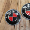 cafe 4 racer - BMW 2 pin LOGO 82mm R&B karbonový emblém na kapotu nebo kufr OEM 51148132375 - Cafe4Racer Emblémy Nálepky Logá 