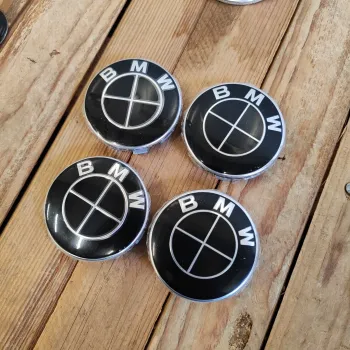 cafe 4 racer - AUDI 4x68mm ČERNÝ kryt kola OEM 8D0601170 - Cafe4Racer Emblémy Nálepky Logá 
