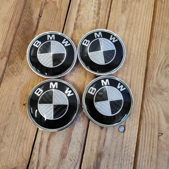 cafe 4 racer - BMW 2 pin LOGO 82mm R&B karbonový emblém na kapotu nebo kufr OEM 51148132375 - Cafe4Racer Emblémy Nálepky Logá 