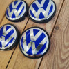 cafe 4 racer - VW 4x56mm MODRÉ kryty kolies OEM VW 6CD601171 - Cafe4Racer Emblémy Nálepky Logá 