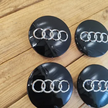 cafe 4 racer - AUDI 4x68mm ČERNÝ kryt kola OEM 8D0601170 - Cafe4Racer Emblémy Nálepky Logá 