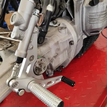 cafe 4 racer - BMW K75/K100/K1100/K1 aftermarket  REARSET SILVER - Cafe4Racer Rearsets 
