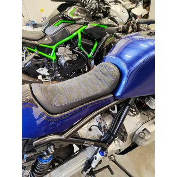 cafe 4 racer - Solo seat V2 for BMW K75/K100/K1100 CARBON  - Cafe4Racer Fiberglass&Carbon  platform 