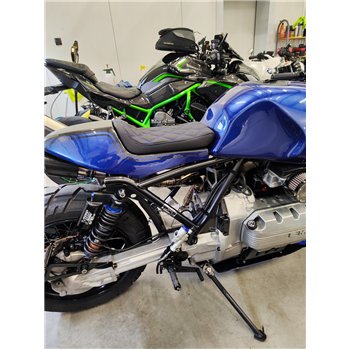 cafe 4 racer - Čalounická část V2 pro Carbon Solo sedlo  BMW K75/K100/K1100 - Cafe4Racer Laminátová platforma 