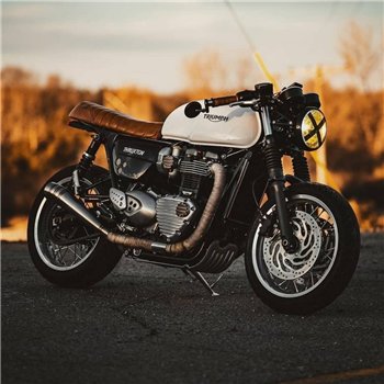 cafe 4 racer - Defender - Sump Guard - Clear Anodised - Motone Triumph Bonneville 