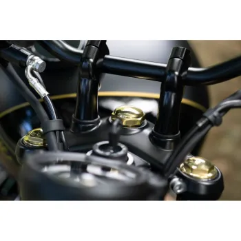 cafe 4 racer - Tanto Kryt Reťaze - Vrúbkovaný Čierny Povrch - Motone Triumph Bonneville 