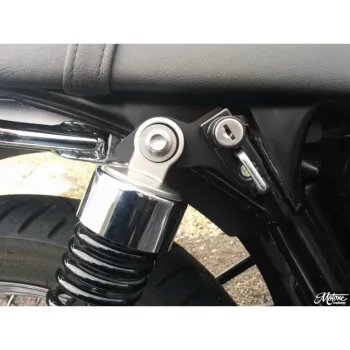 cafe 4 racer - Zámek na přilbu a klíče pro pravou stranu uchycení tlumiče - Motone Triumph Bonneville 