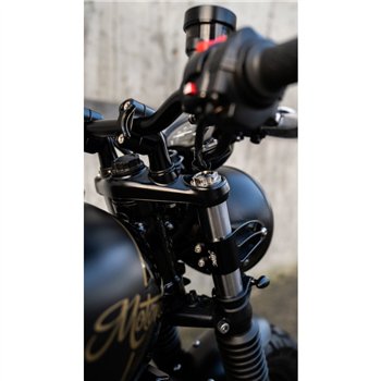 cafe 4 racer - „Kmotr“ Horný držiak / Riadiaca tyč TITÁNOVÁ matica - LC - ČIERNA - Motone Triumph Bonneville 