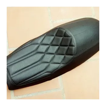 cafe 4 racer - Motone Triumph Bonneville Cafe Racer Seat - Diamondback - Black - Motone Triumph Bonneville 
