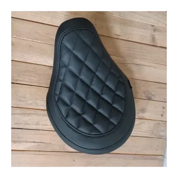 cafe 4 racer - Motone King Cobra Seat - Diamond Stitch - Triumph Bobber - Motone Triumph Bonneville 