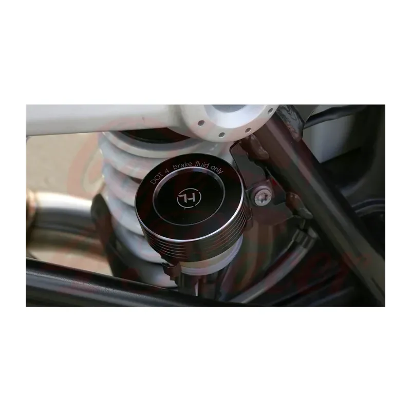 cafe 4 racer - HIGHSIDER Univerzálny CNC uzáver na nádržku brzdovej kvapaliny, Ø 61 mm typ B - Highsider Krytky 4054783314720