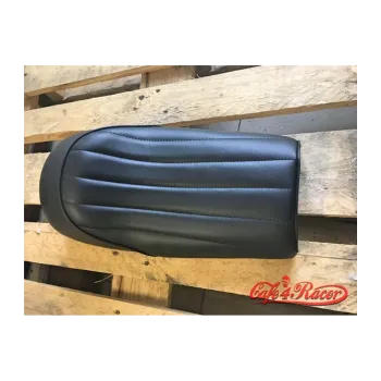 cafe 4 racer - Retro Black Tuck and Roll 530mm Cafe Racer Seat - Cafe4Racer Čalúnené 