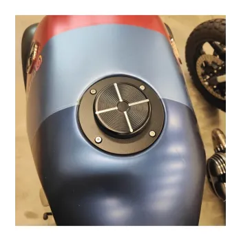 cafe 4 racer - BMW K75/100/1100 Čierny s čiernym uzávěrom - Cafe4Racer Víčka nádrží 